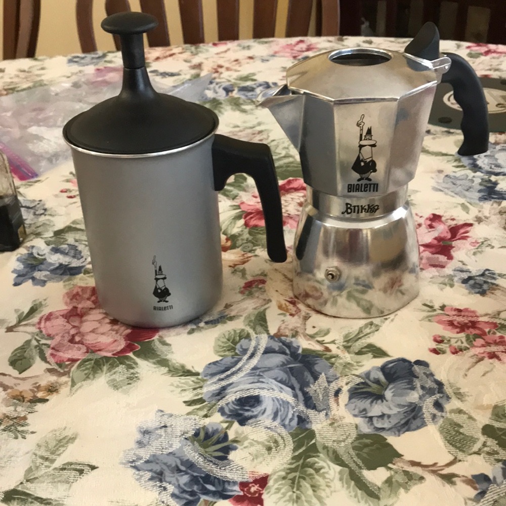 Bialetti Italian coffee maker and milk frother